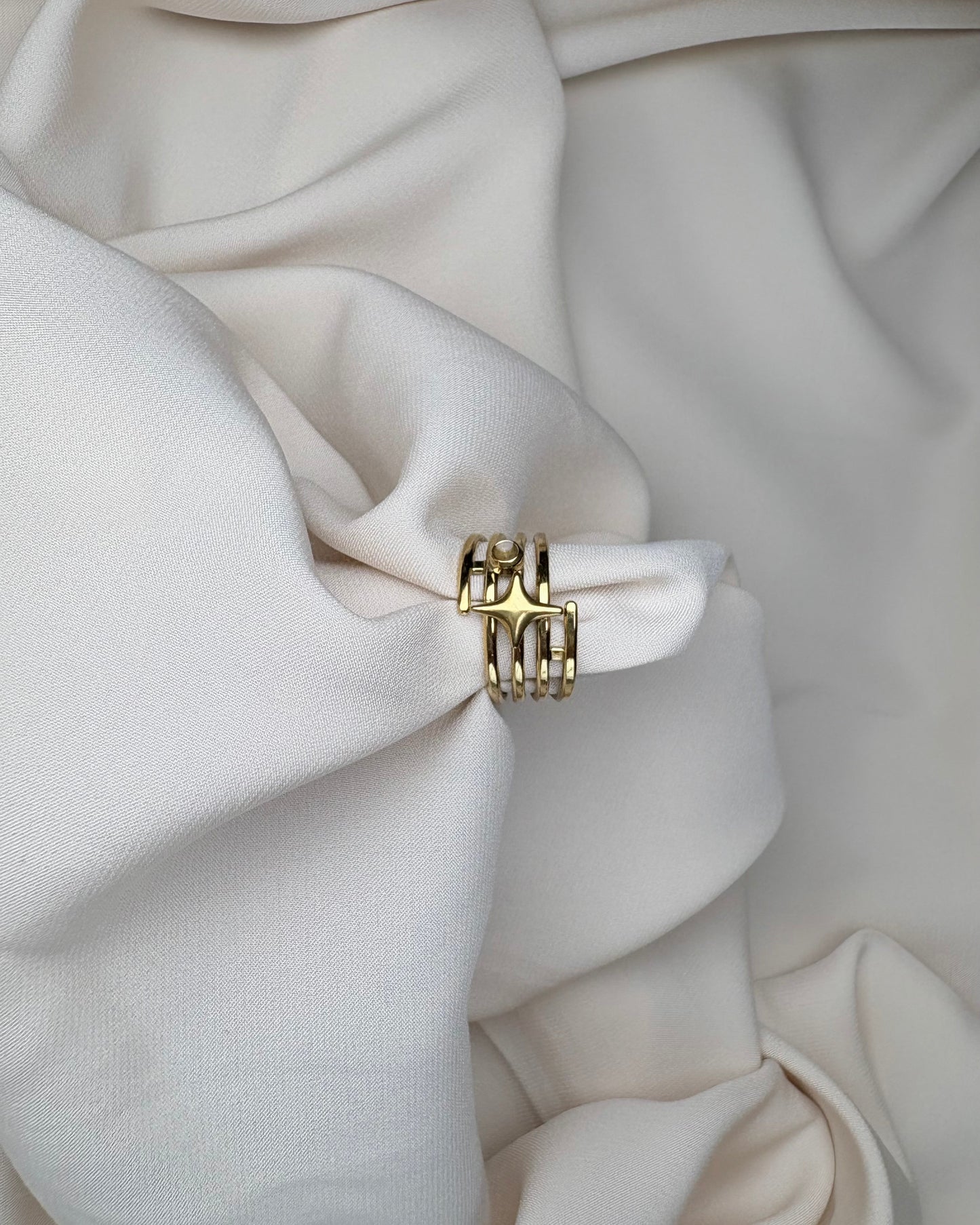 Aria Cage Ring