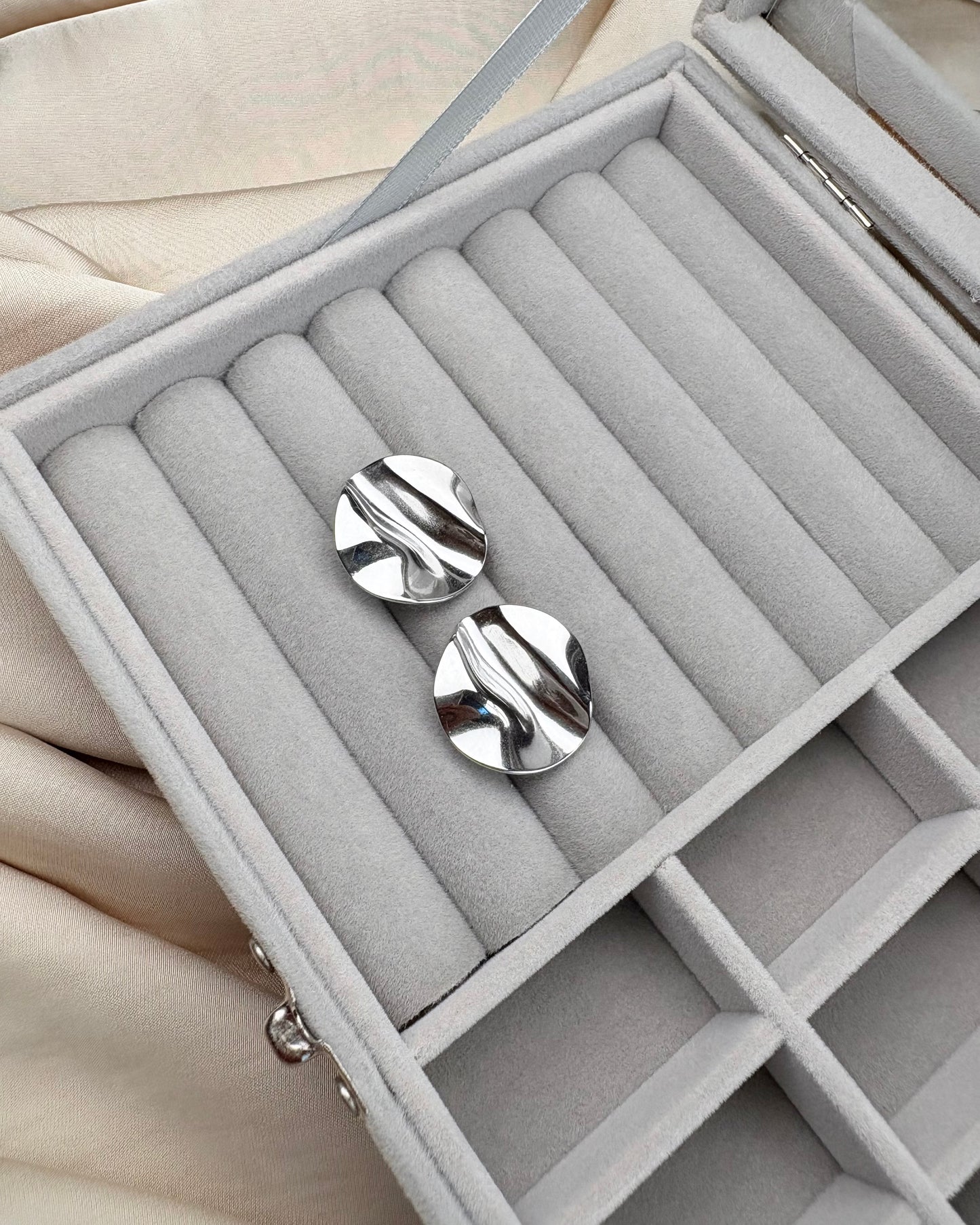 Ripple Disc Studs