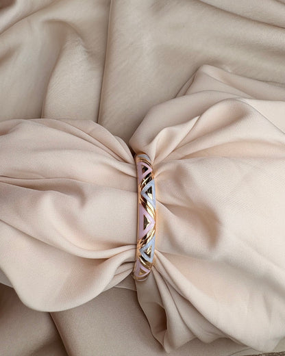 Evelyn Crest Bangle