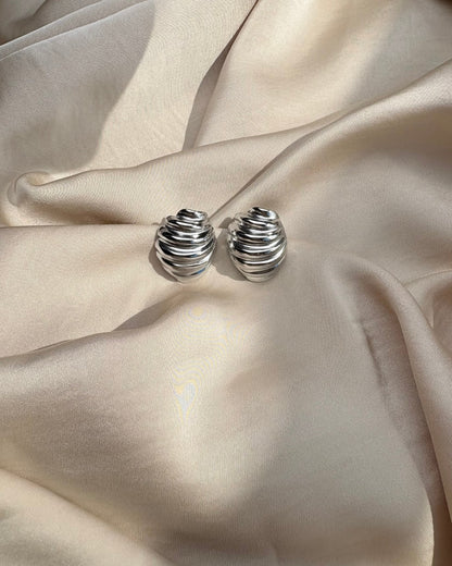 Sculpt Shell Studs