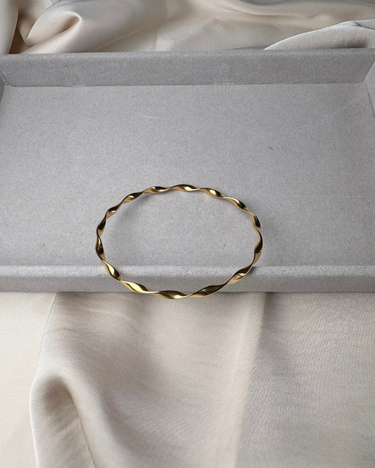 Ripple Gleam Bangle